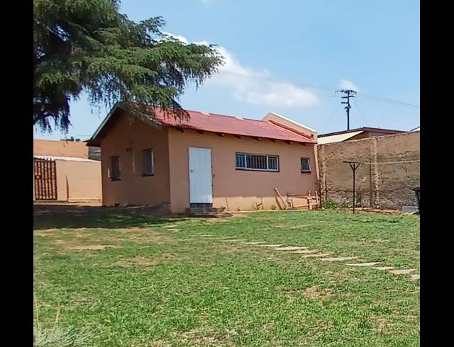 3 BEDROOM HOUSE FOR SALE IN WEST TURFFONTEIN
